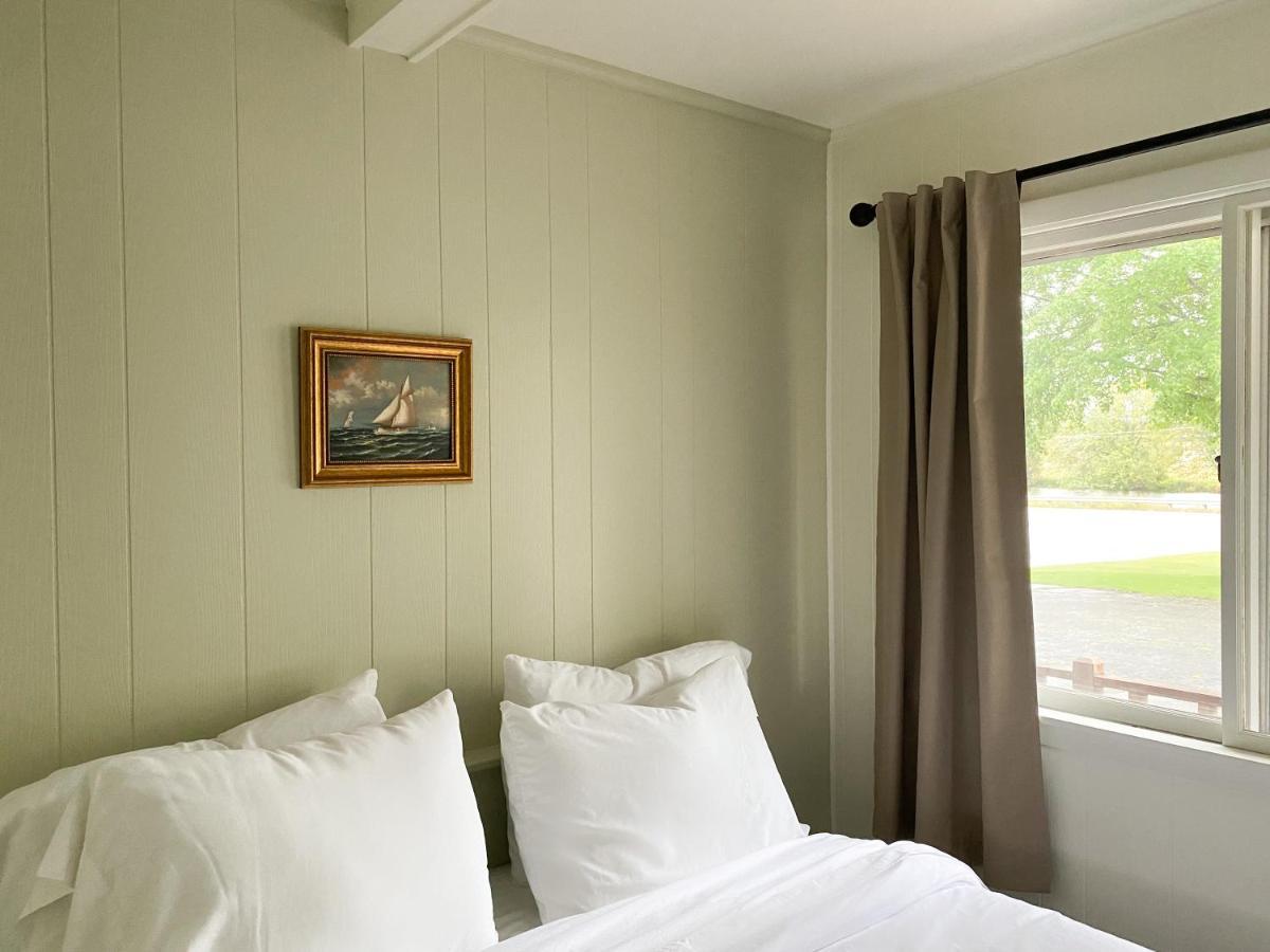 The River Hills Motel - Algoma, Wi - Near Door County מראה חיצוני תמונה
