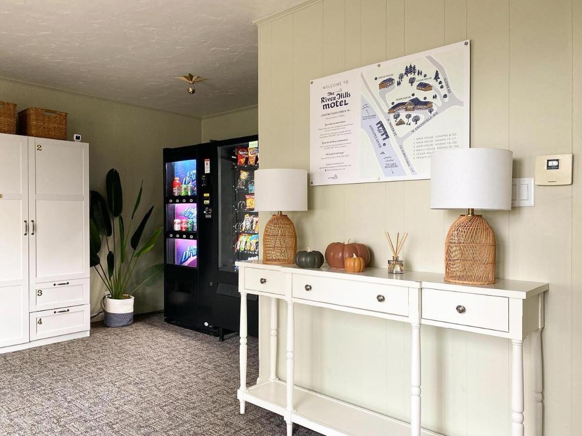 The River Hills Motel - Algoma, Wi - Near Door County מראה חיצוני תמונה