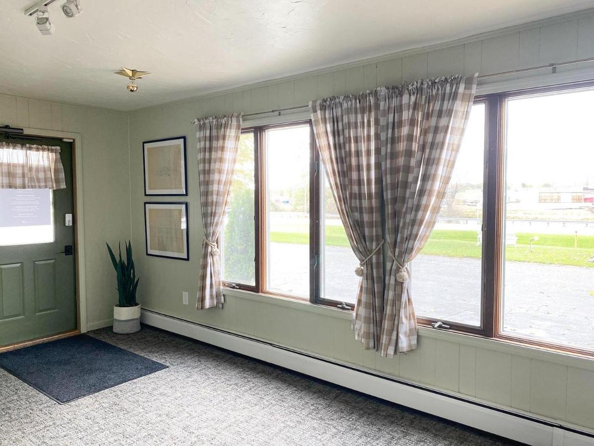 The River Hills Motel - Algoma, Wi - Near Door County מראה חיצוני תמונה